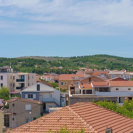 Family Petrov Apartments Vodice Dış mekan fotoğraf