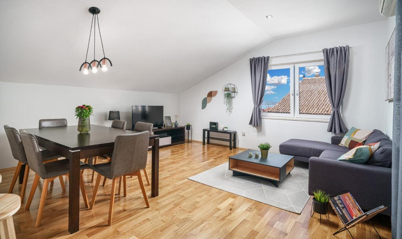 Family Petrov Apartments Vodice Dış mekan fotoğraf