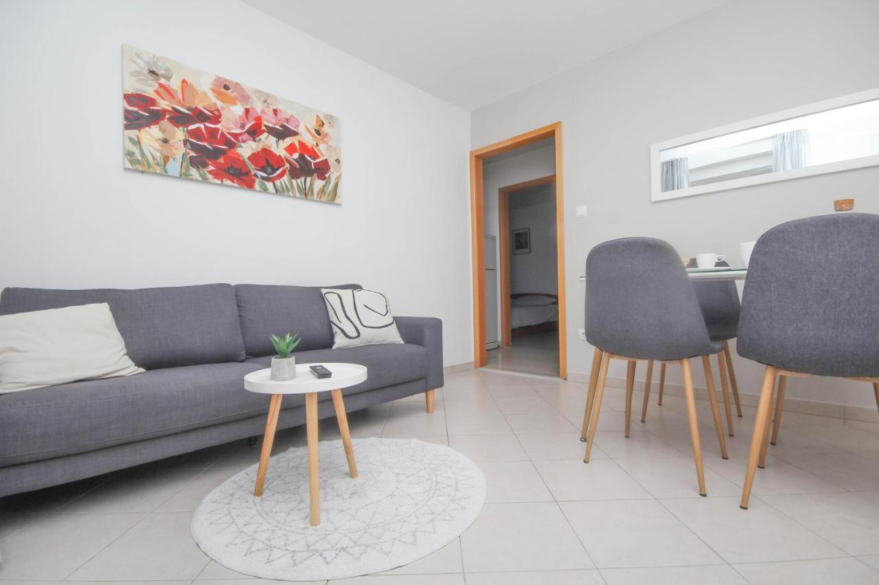 Family Petrov Apartments Vodice Dış mekan fotoğraf
