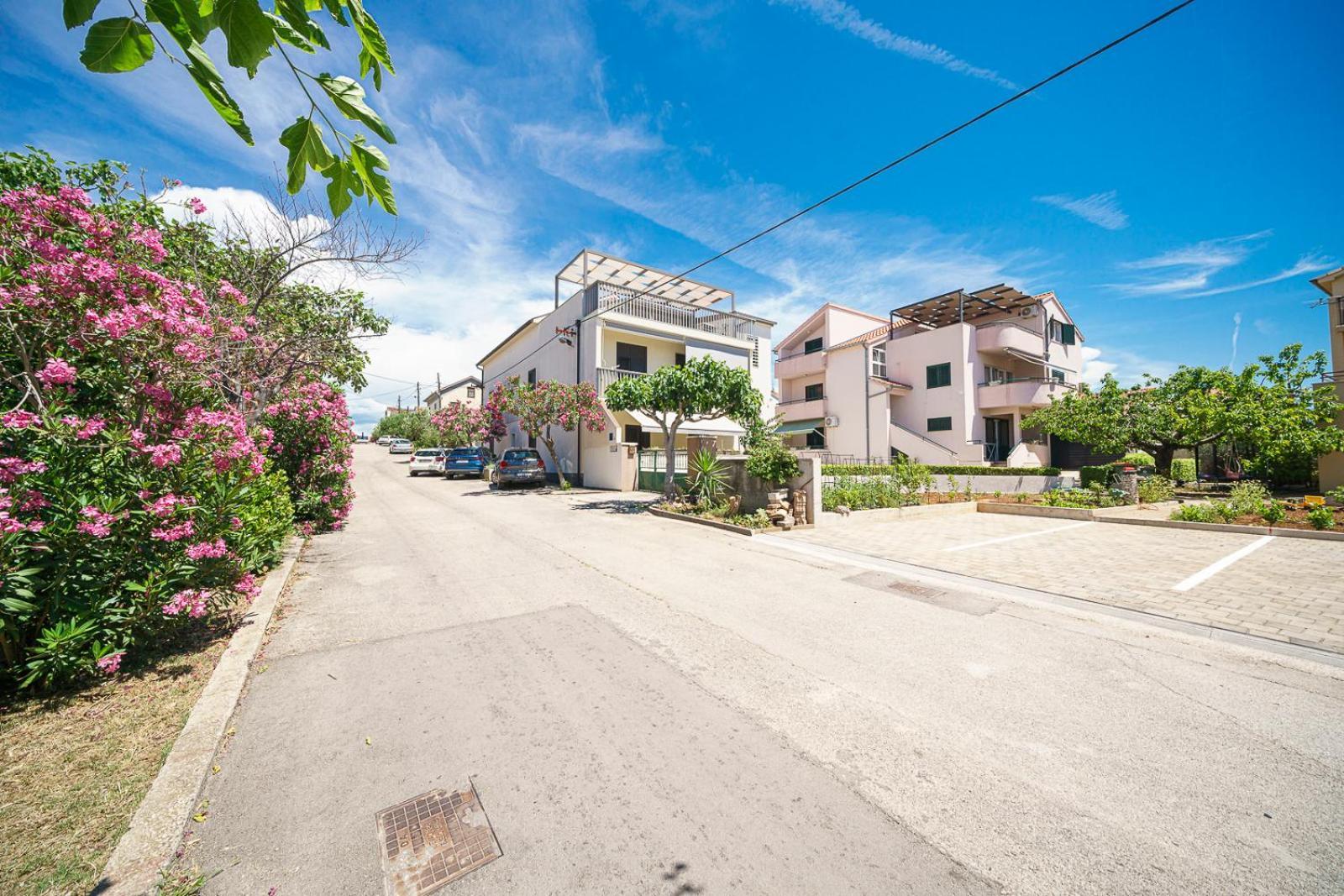 Family Petrov Apartments Vodice Dış mekan fotoğraf